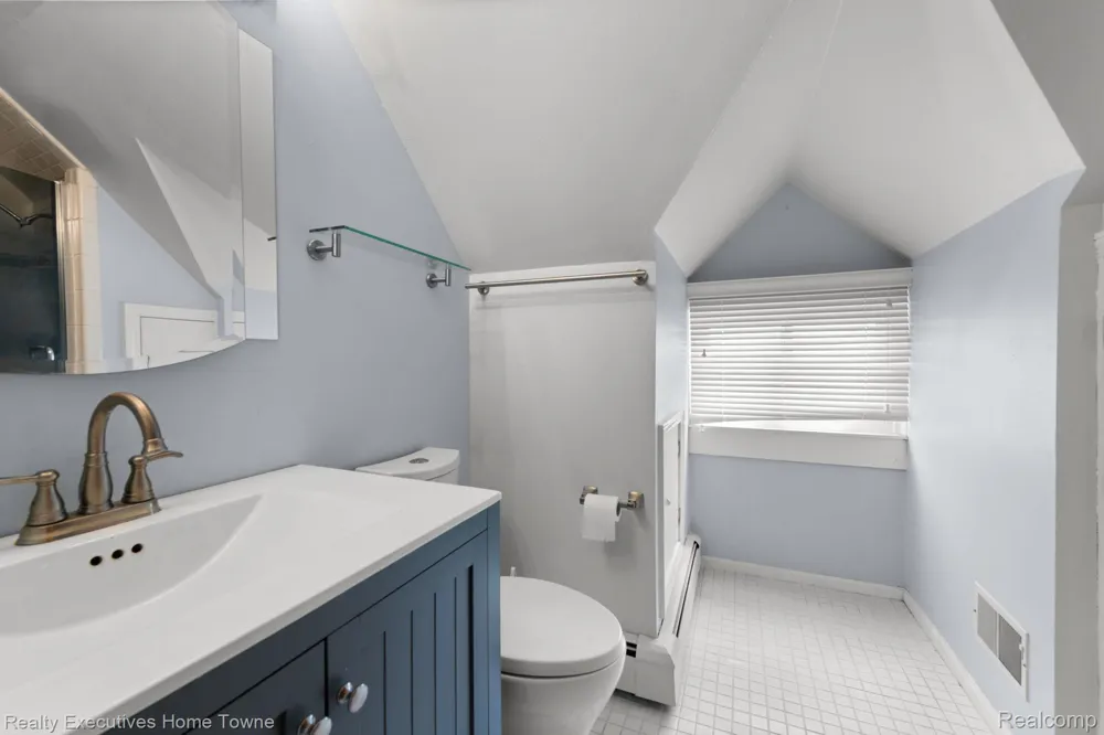 8308 Lakeshore Burtchville Township, MI 48059