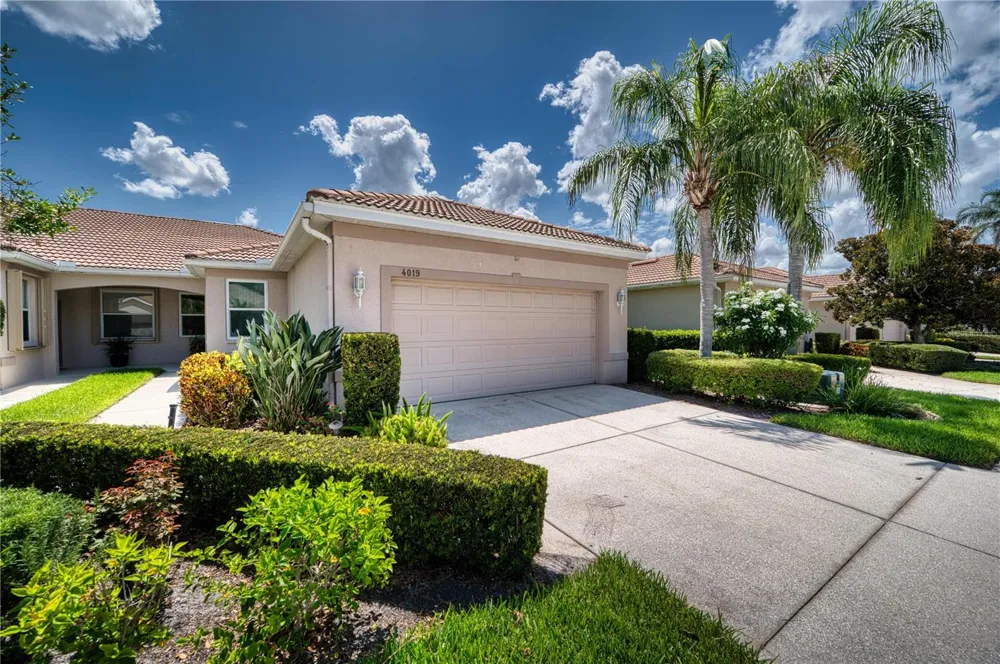 4019 CASCADE FALLS DRIVE Sarasota, FL 34243