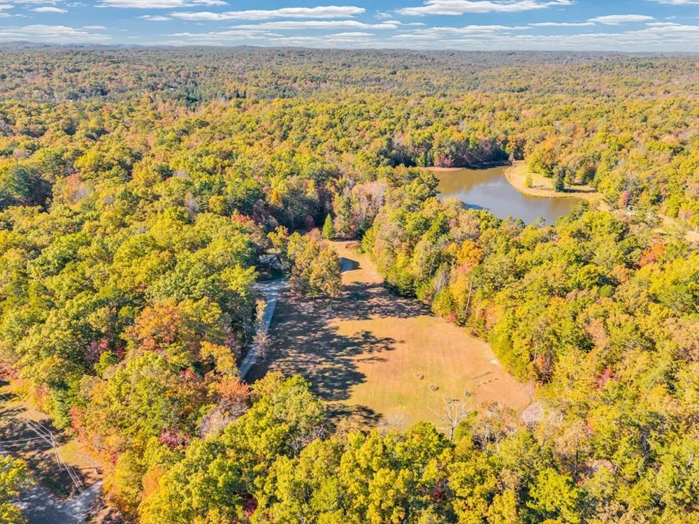 700 Falls Rd Monterey, TN 38574