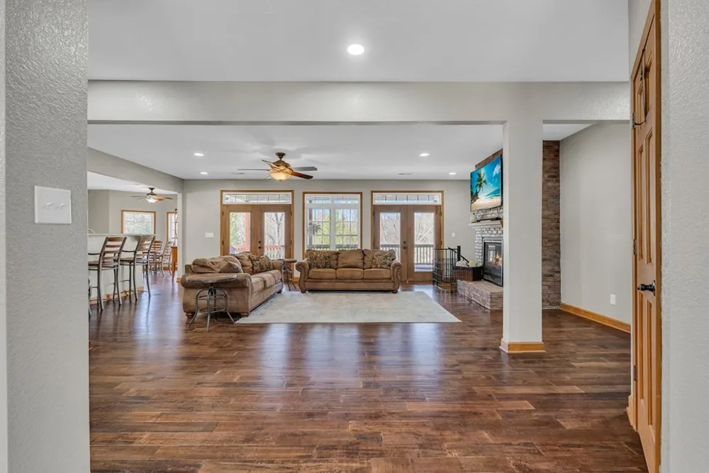 700 Falls Rd Monterey, TN 38574