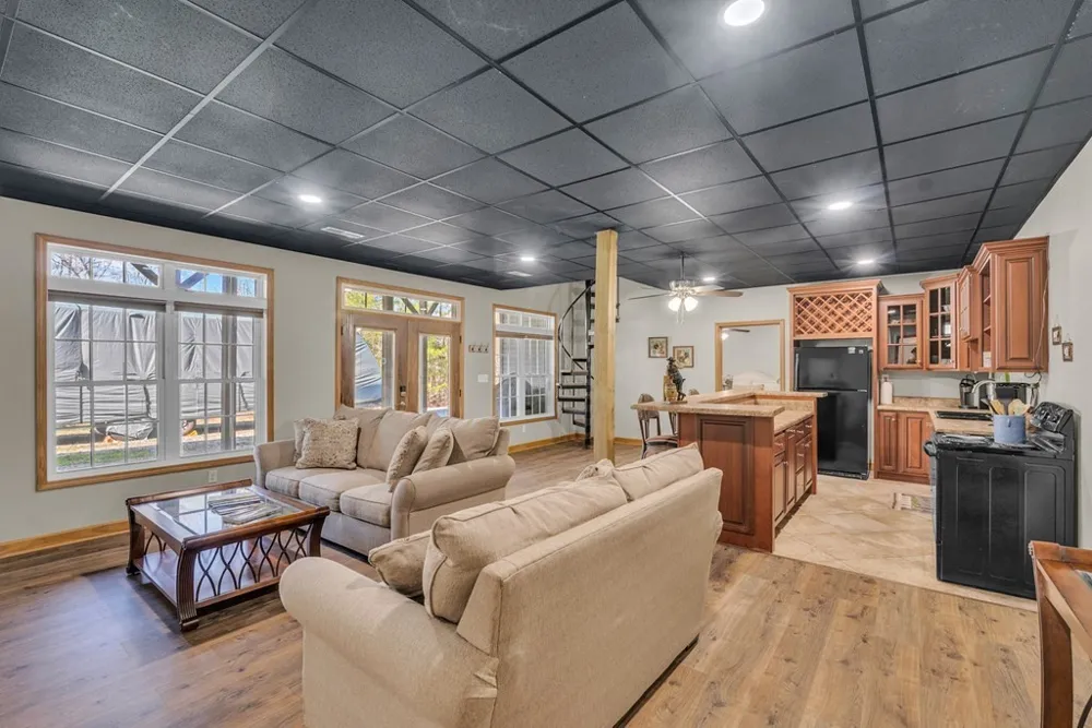 700 Falls Rd Monterey, TN 38574