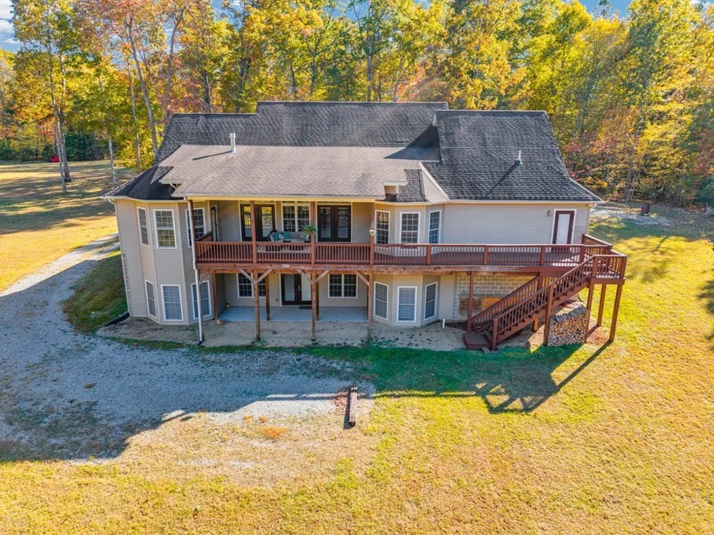 700 Falls Rd Monterey, TN 38574