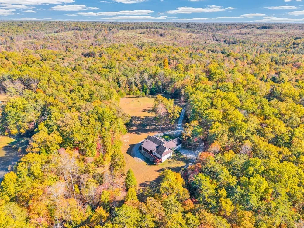700 Falls Rd Monterey, TN 38574