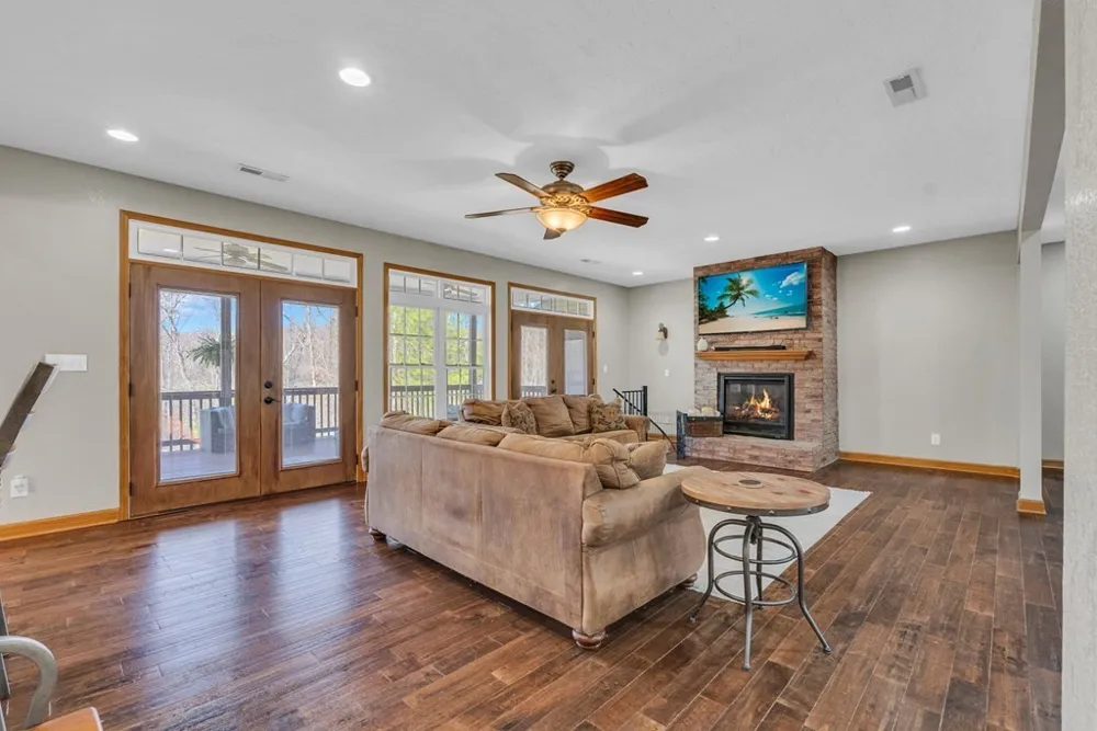 700 Falls Rd Monterey, TN 38574