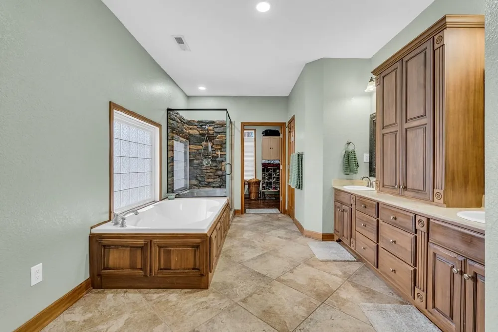 700 Falls Rd Monterey, TN 38574