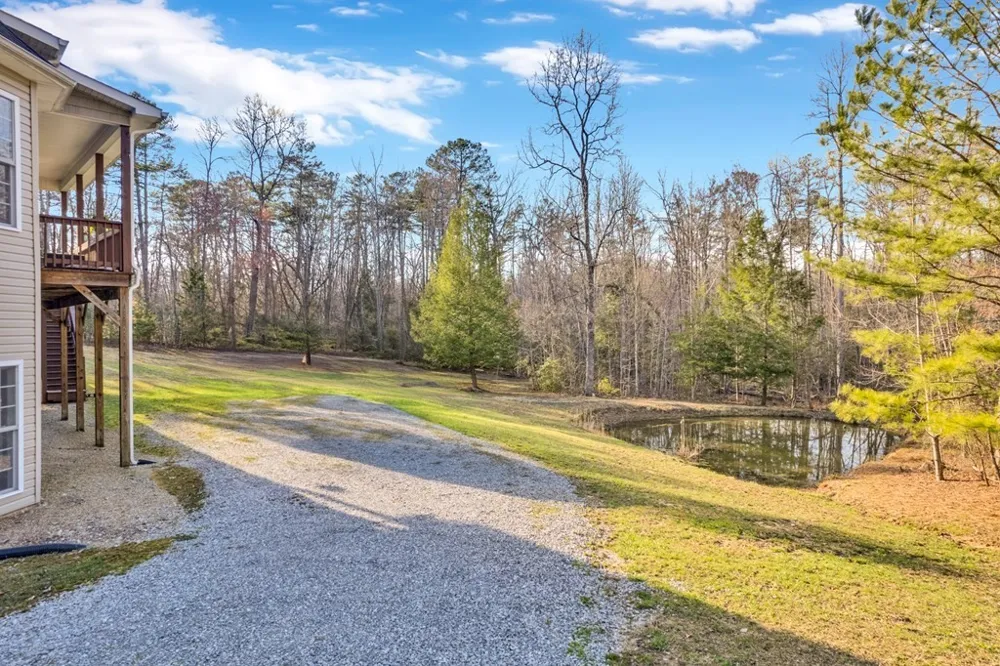 700 Falls Rd Monterey, TN 38574