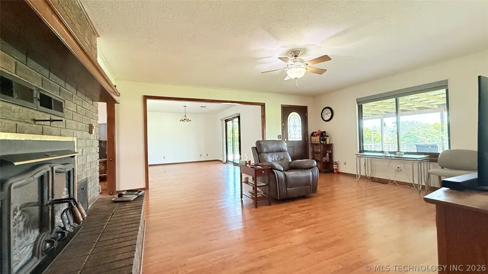 13745 E 223rd Street S Webbers Falls, OK 74470