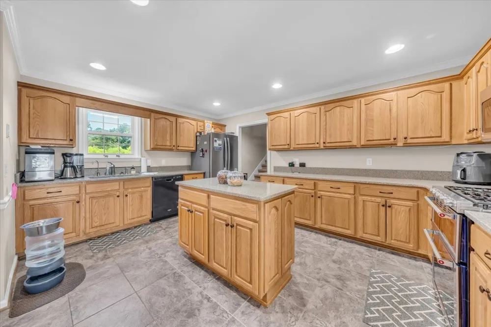 141 W Laurel Ave McMinnville, TN 37110