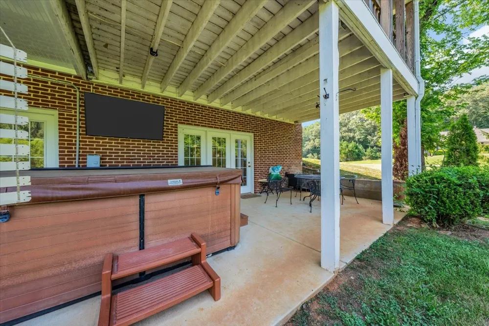 141 W Laurel Ave McMinnville, TN 37110
