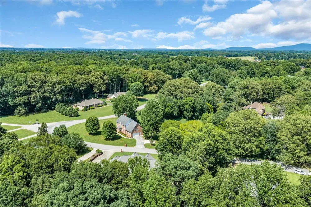 141 W Laurel Ave McMinnville, TN 37110
