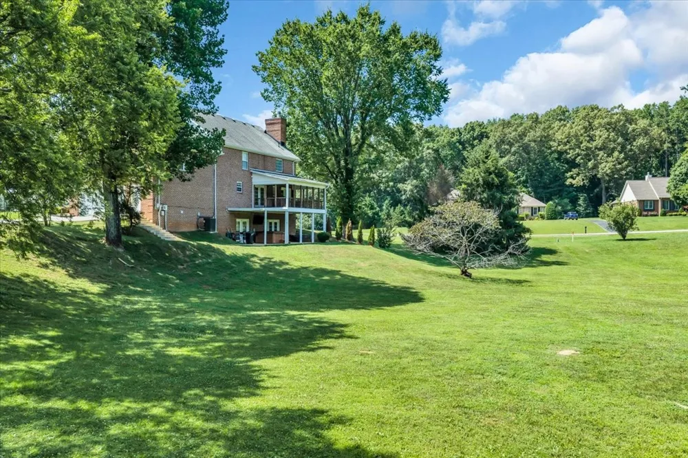 141 W Laurel Ave McMinnville, TN 37110