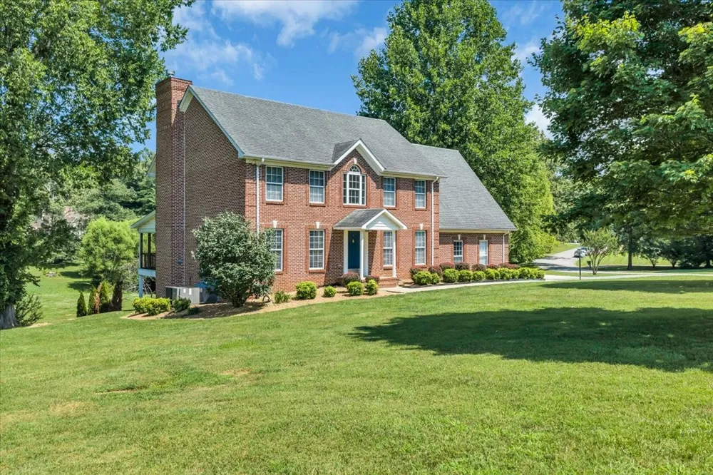 141 W Laurel Ave McMinnville, TN 37110