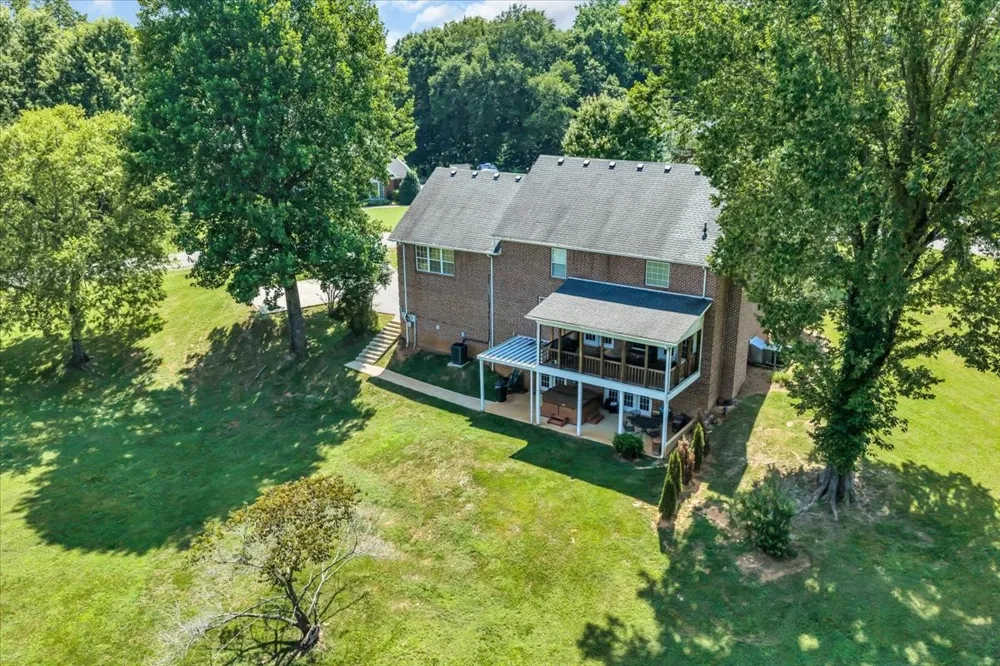 141 W Laurel Ave McMinnville, TN 37110
