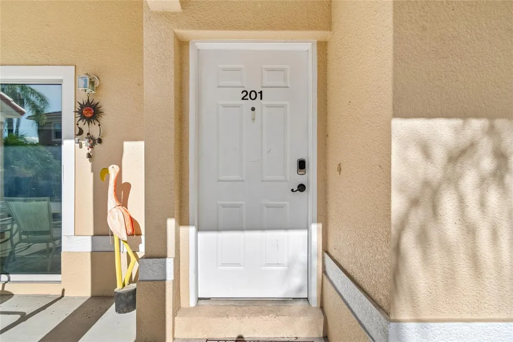 21041 SUNPOINT WAY #201 Lutz, FL 33558