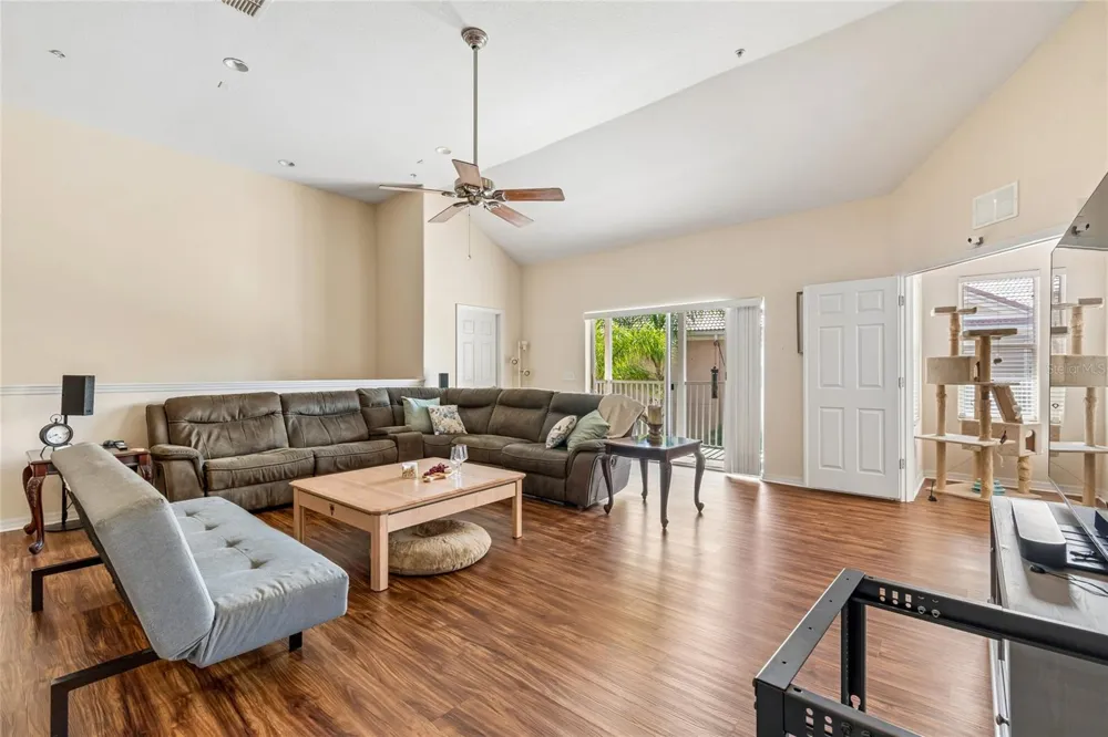 21041 SUNPOINT WAY #201 Lutz, FL 33558