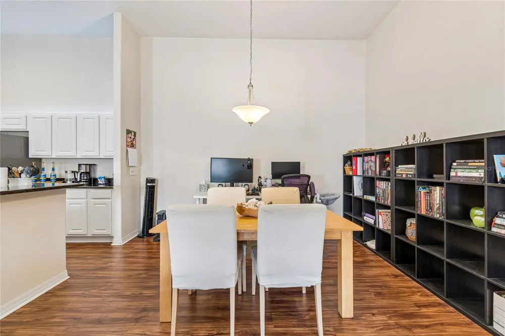 21041 SUNPOINT WAY #201 Lutz, FL 33558
