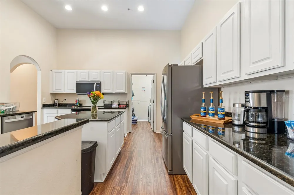 21041 SUNPOINT WAY #201 Lutz, FL 33558