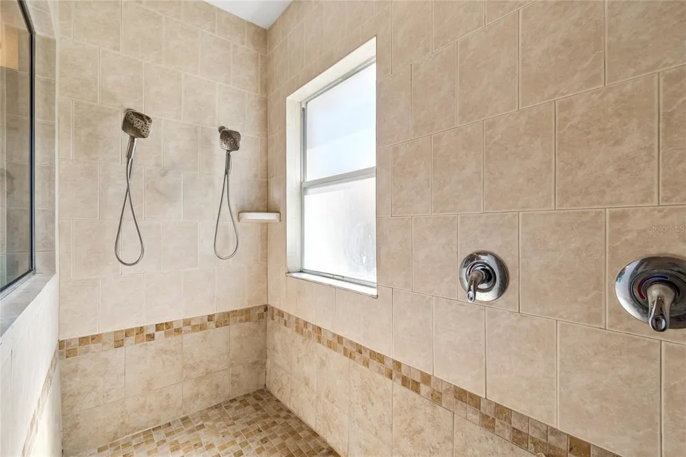 21041 SUNPOINT WAY #201 Lutz, FL 33558