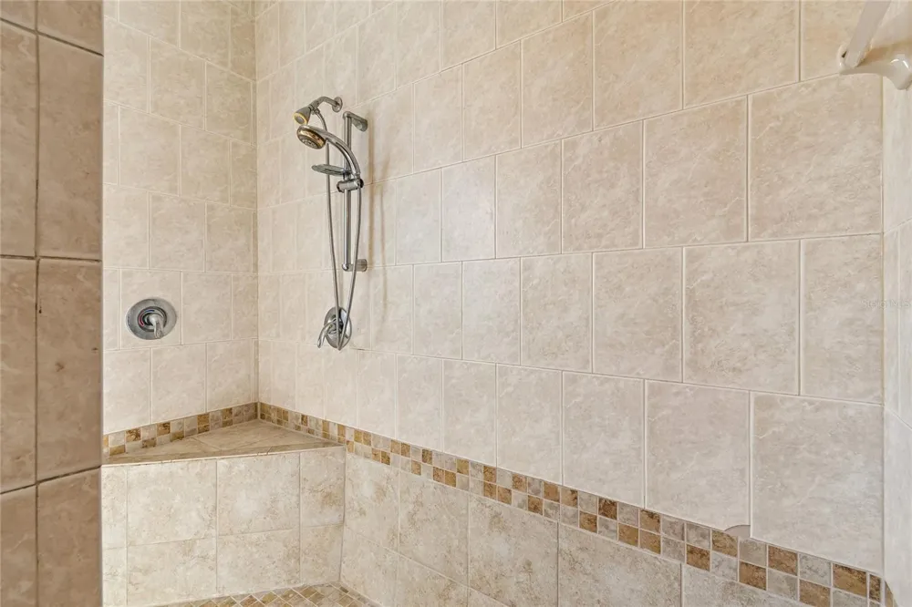 21041 SUNPOINT WAY #201 Lutz, FL 33558