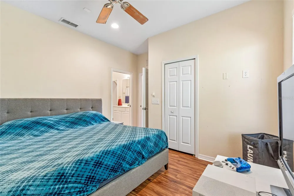 21041 SUNPOINT WAY #201 Lutz, FL 33558
