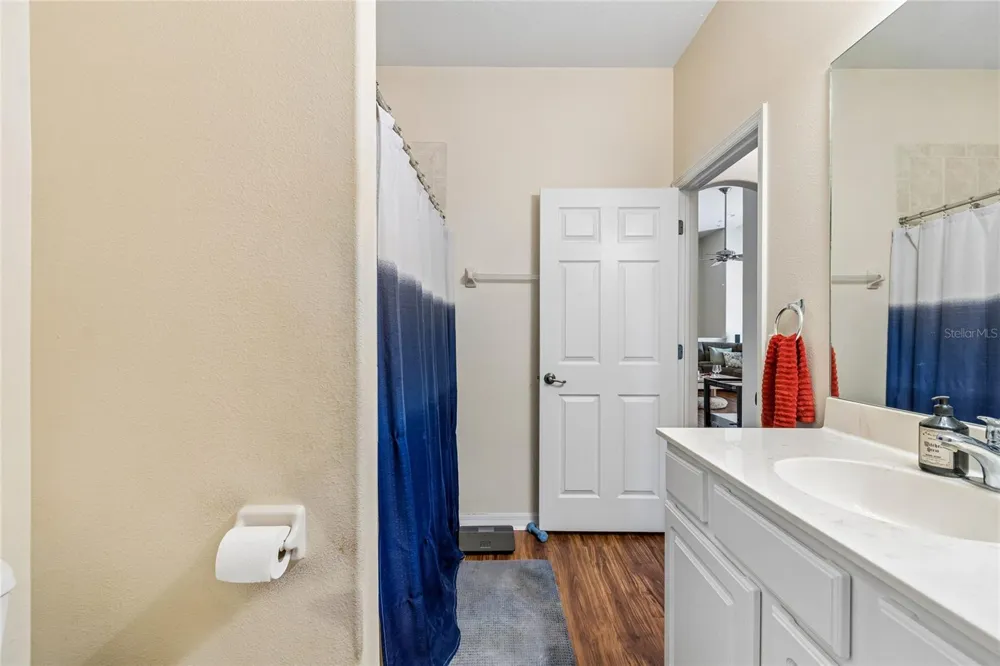 21041 SUNPOINT WAY #201 Lutz, FL 33558