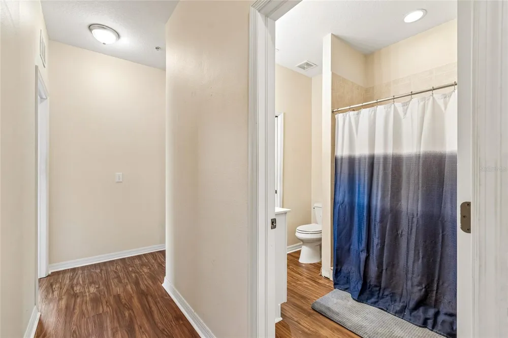 21041 SUNPOINT WAY #201 Lutz, FL 33558