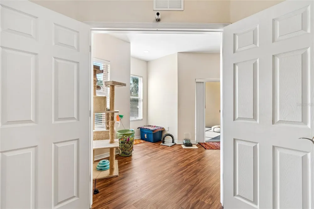21041 SUNPOINT WAY #201 Lutz, FL 33558