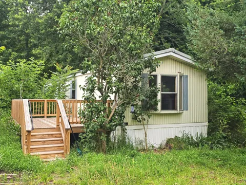 123 Sessions Road
