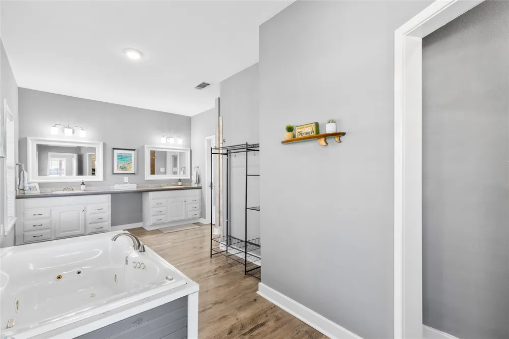 106 Jim Street Gun Barrel City, TX 75156