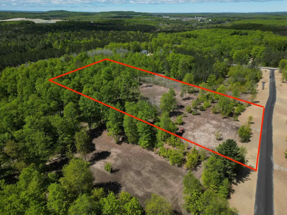 1060 E Solaris Way Kasson Township, MI 49664