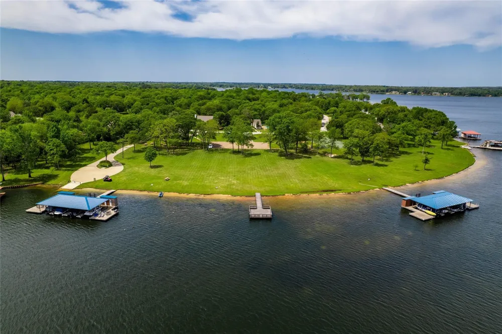 7500 Charlya Drive Athens, TX 75752