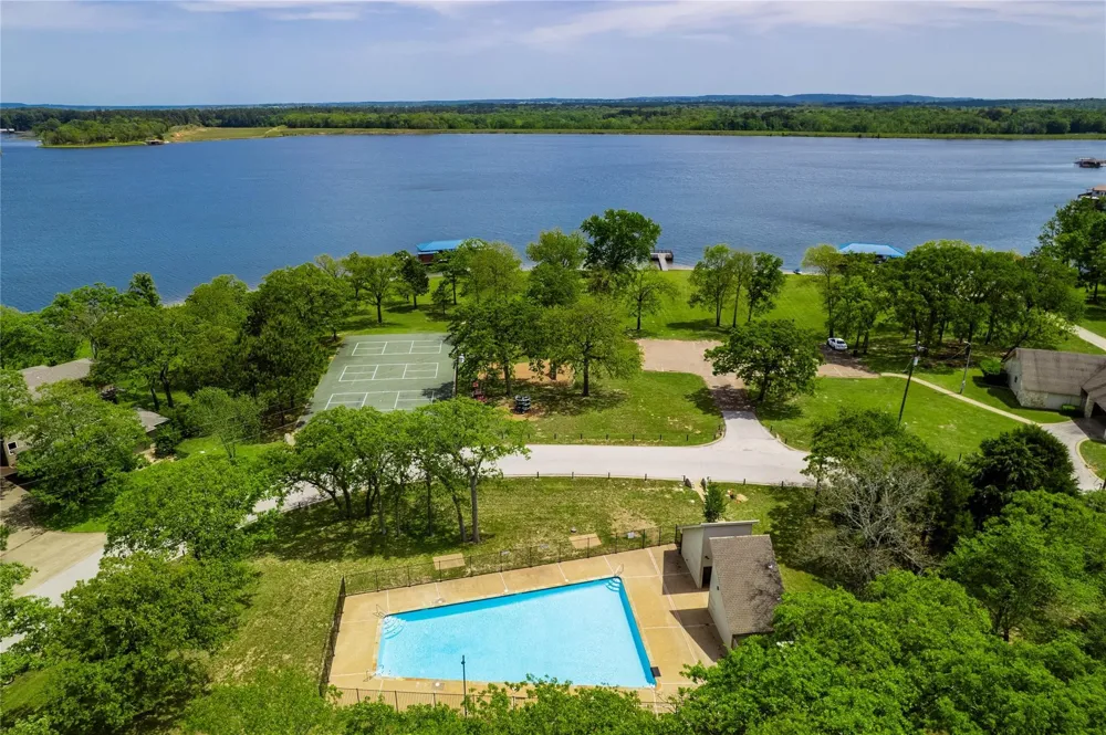 7500 Charlya Drive Athens, TX 75752