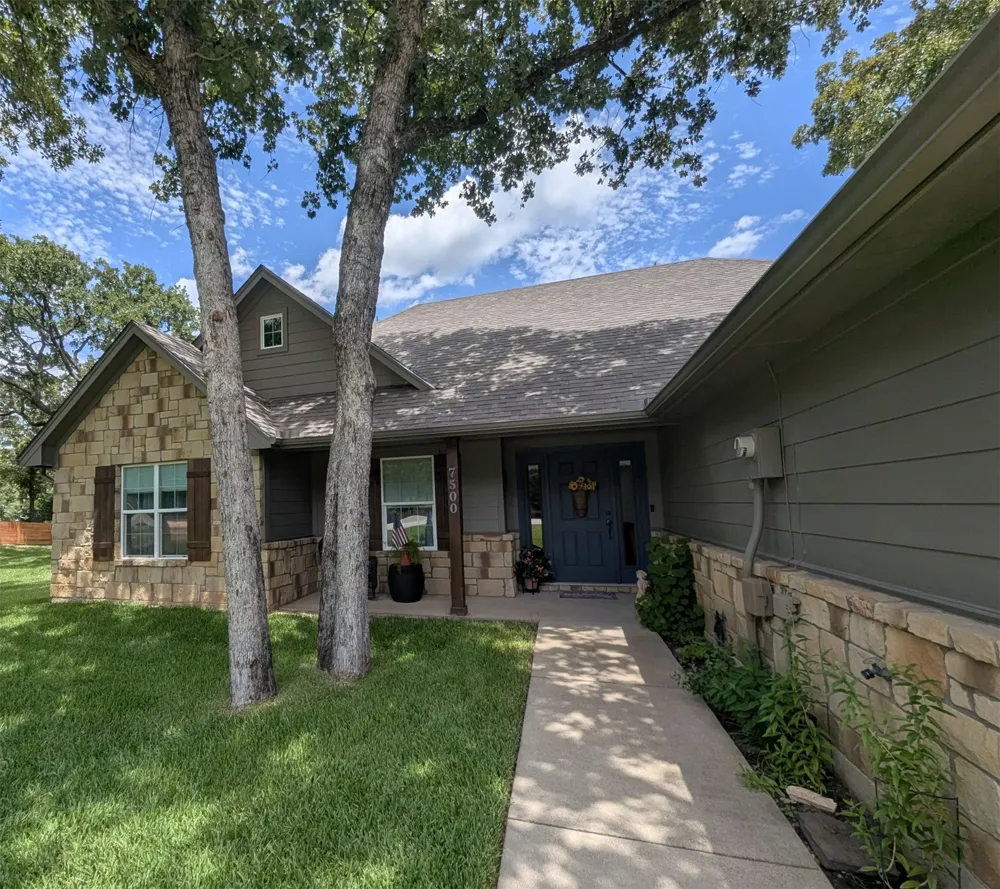 7500 Charlya Drive Athens, TX 75752