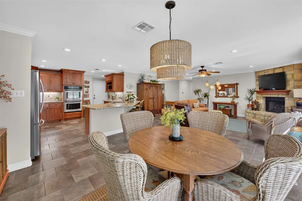 7500 Charlya Drive Athens, TX 75752