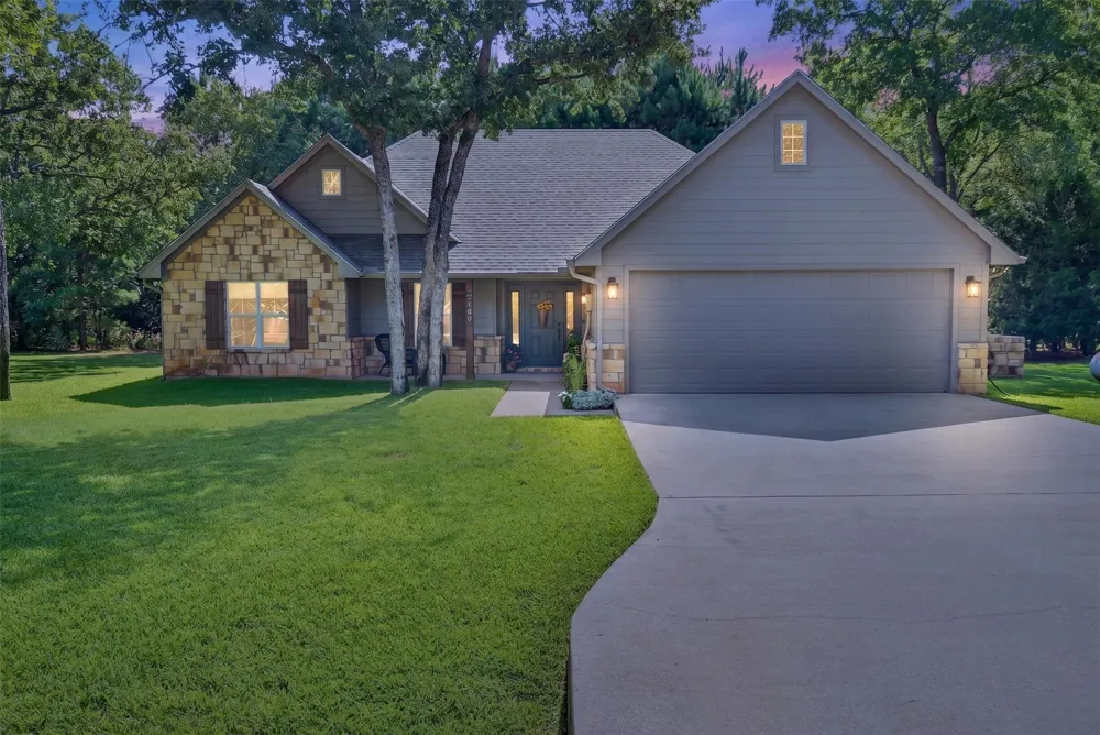 7500 Charlya Drive Athens, TX 75752