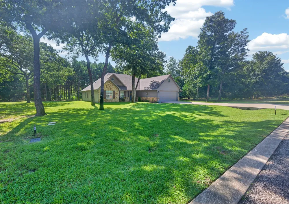 7500 Charlya Drive Athens, TX 75752