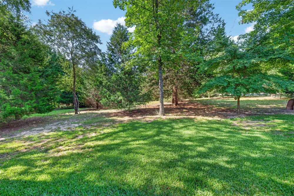7500 Charlya Drive Athens, TX 75752