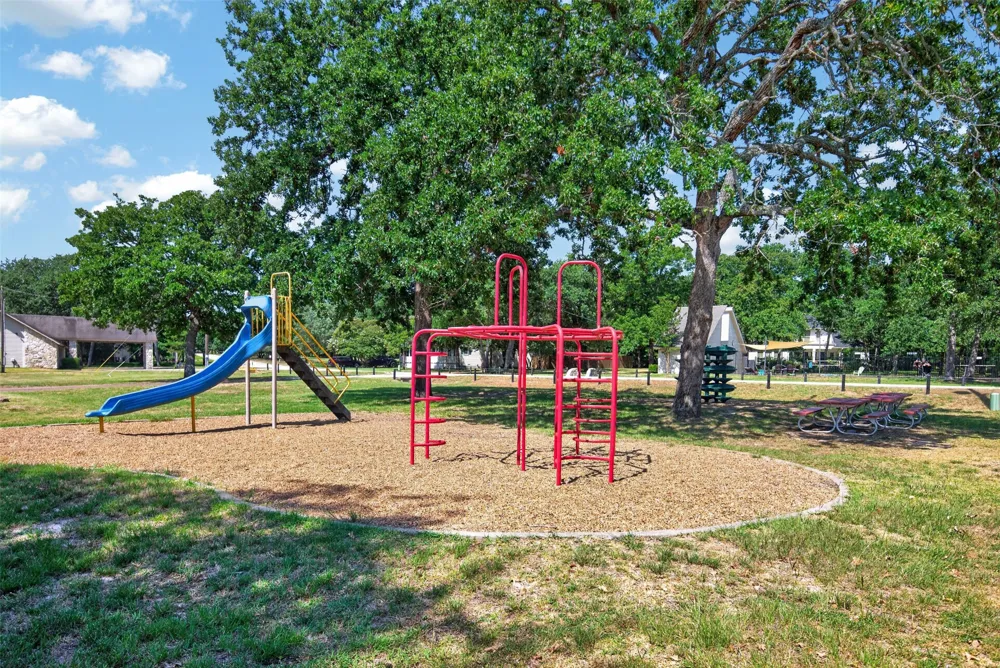 7500 Charlya Drive Athens, TX 75752