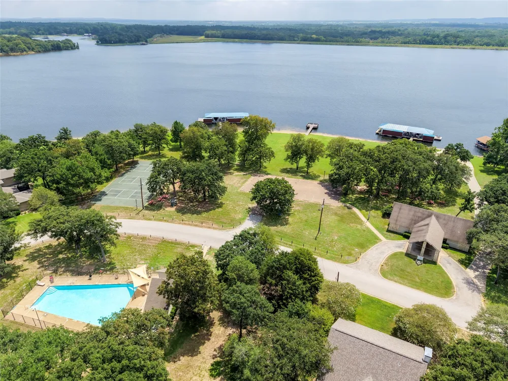 7500 Charlya Drive Athens, TX 75752