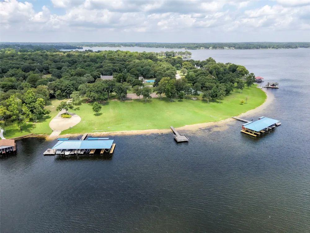 7500 Charlya Drive Athens, TX 75752