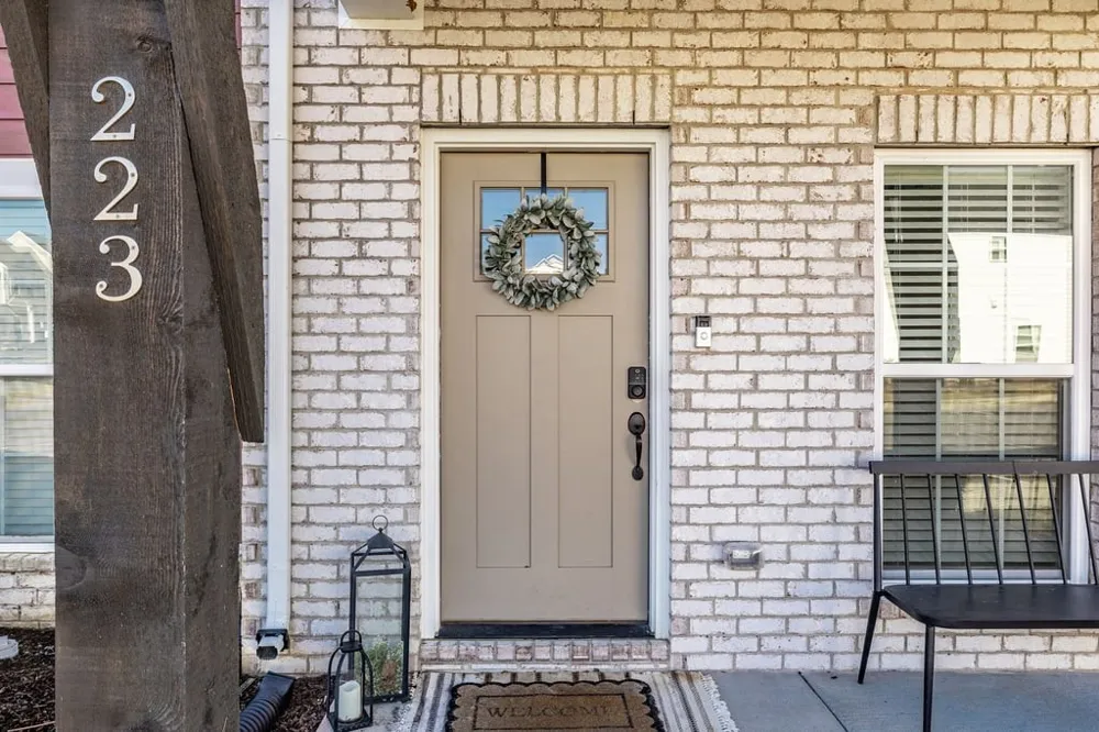 223 Holywell Dr Gallatin, TN 37066