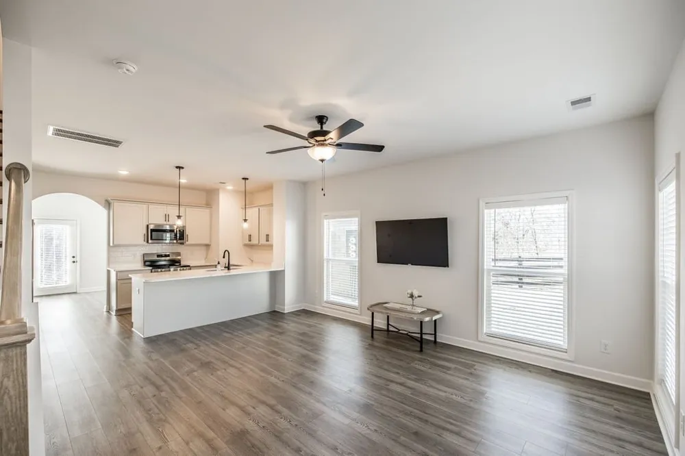 223 Holywell Dr Gallatin, TN 37066