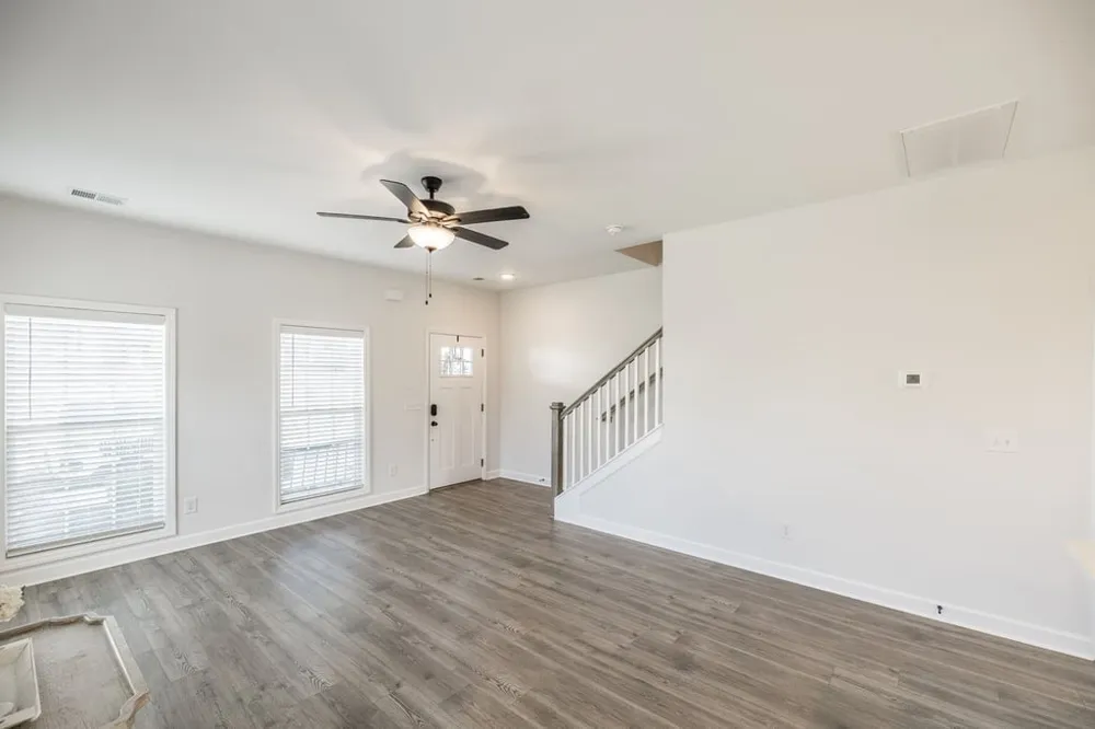 223 Holywell Dr Gallatin, TN 37066