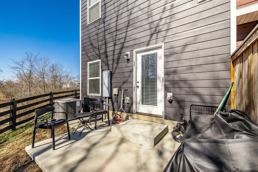 223 Holywell Dr Gallatin, TN 37066
