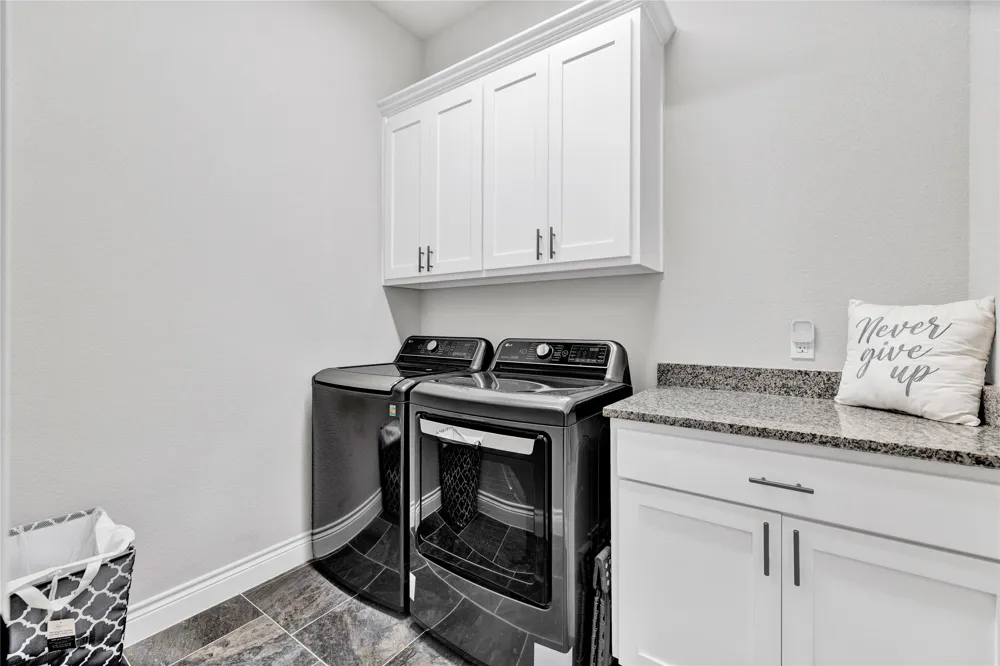 1040 Cloudy Court Weatherford, TX 76085