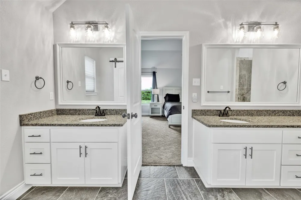 1040 Cloudy Court Weatherford, TX 76085