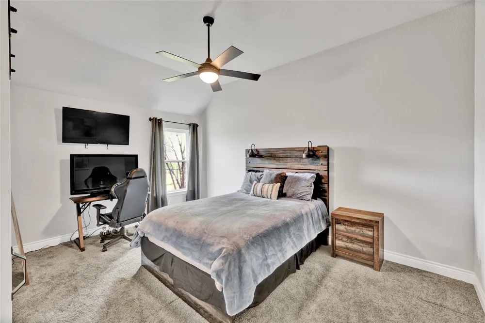 1040 Cloudy Court Weatherford, TX 76085
