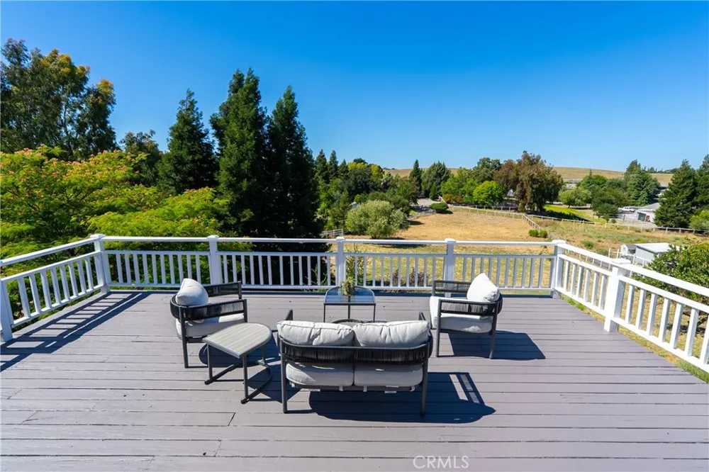 164 Helgren Court Templeton, CA 93465