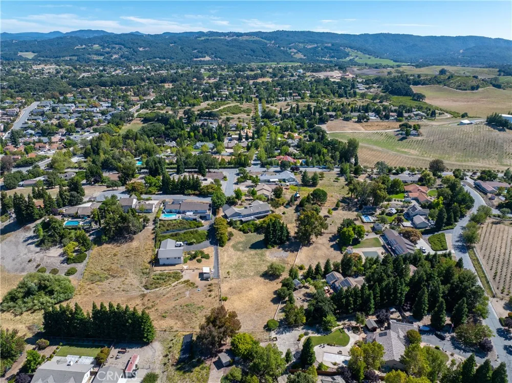 164 Helgren Court Templeton, CA 93465