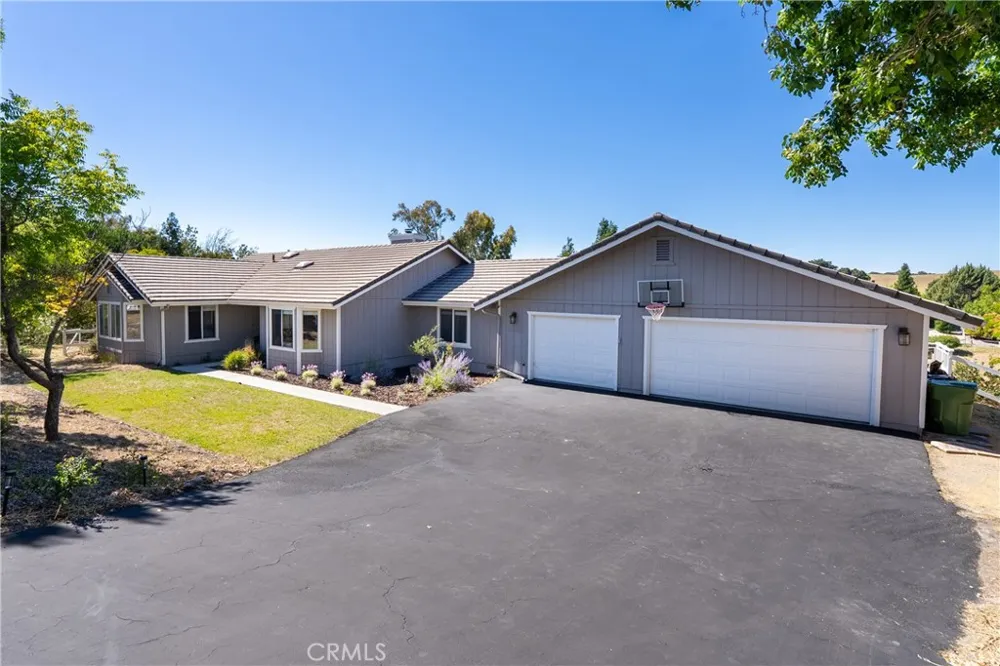 164 Helgren Court Templeton, CA 93465